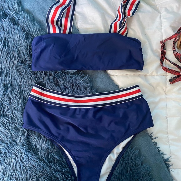 SOLS LOT 10 bikinis 1 top - Picture 8 of 12